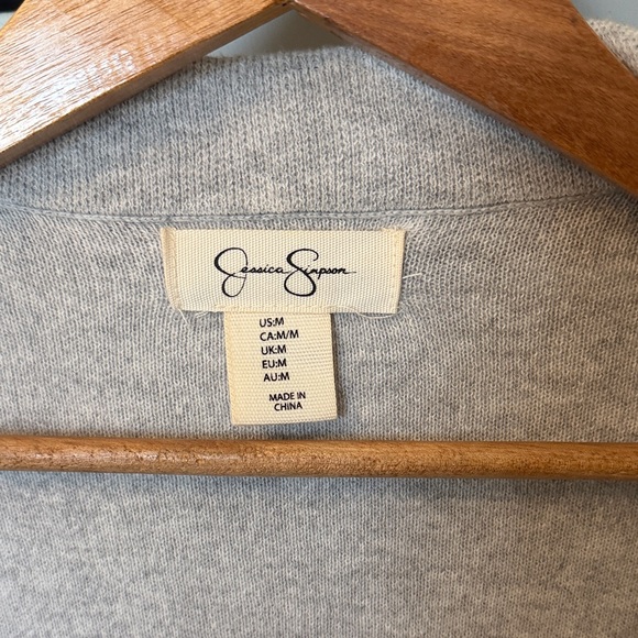 Jessica Simpson Light Gray Women's Cardigan - Picture 2 of 3